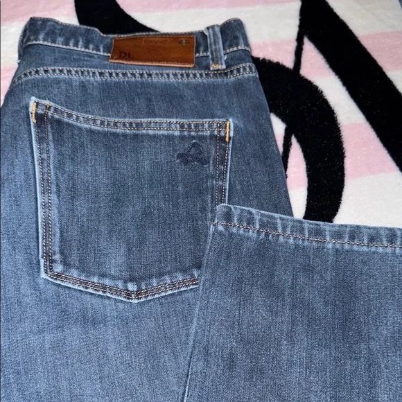 Men's Dark Wash Jeans